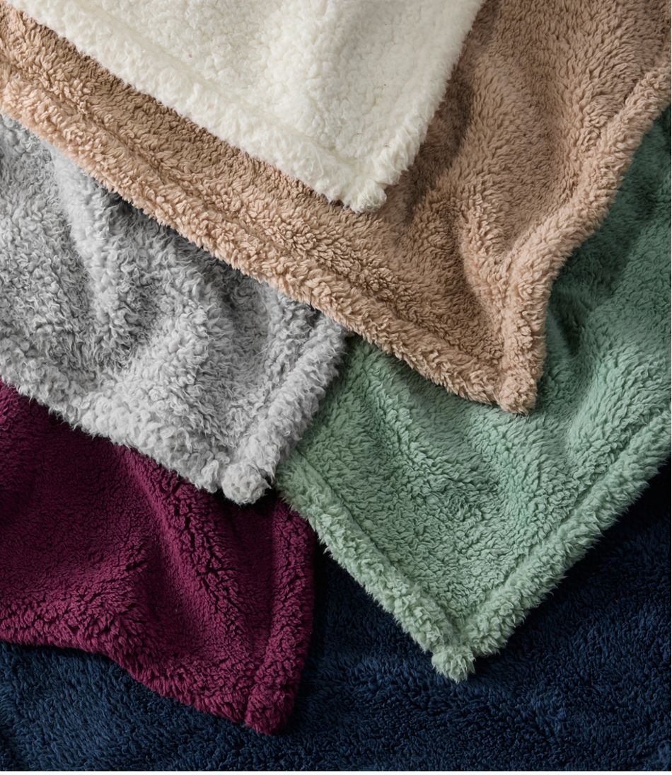Cozy Sherpa Wearable Throw